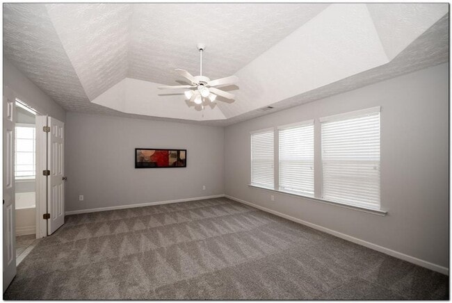 Building Photo - 3832 Roxberry Hill Ln NE