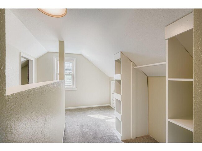 Building Photo - 837 Bidwell St