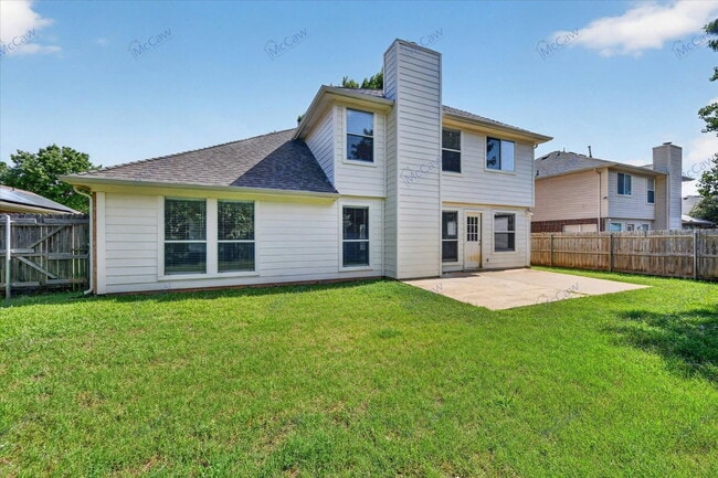 Building Photo - 333 Stately Oak Ln