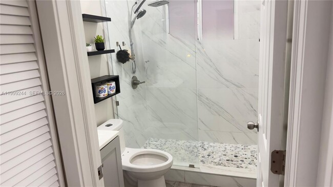 Building Photo - 434 Tamiami Blvd