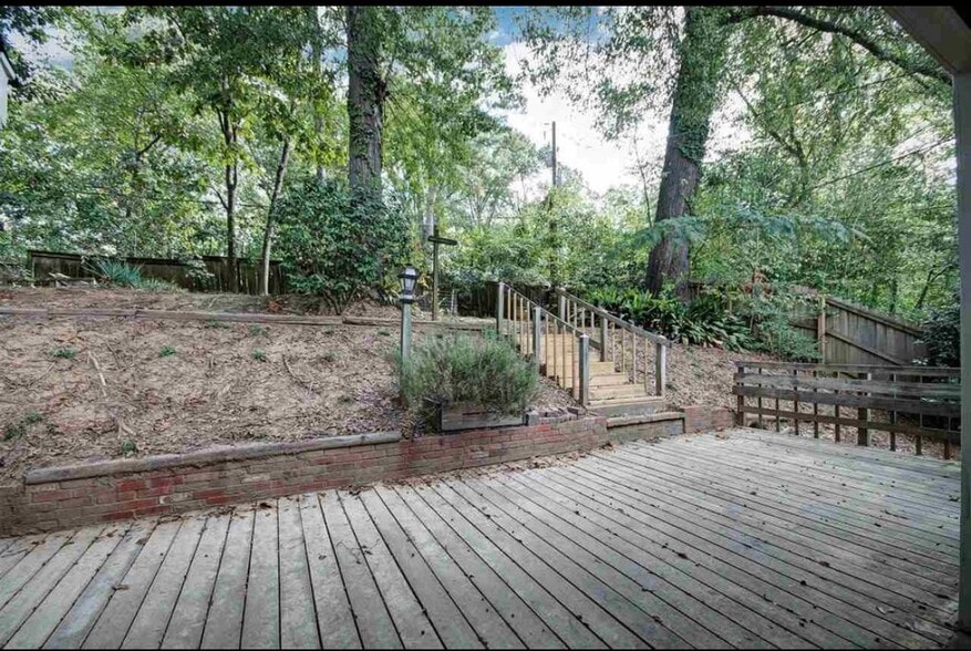 Building Photo - 1732 Piedmont St