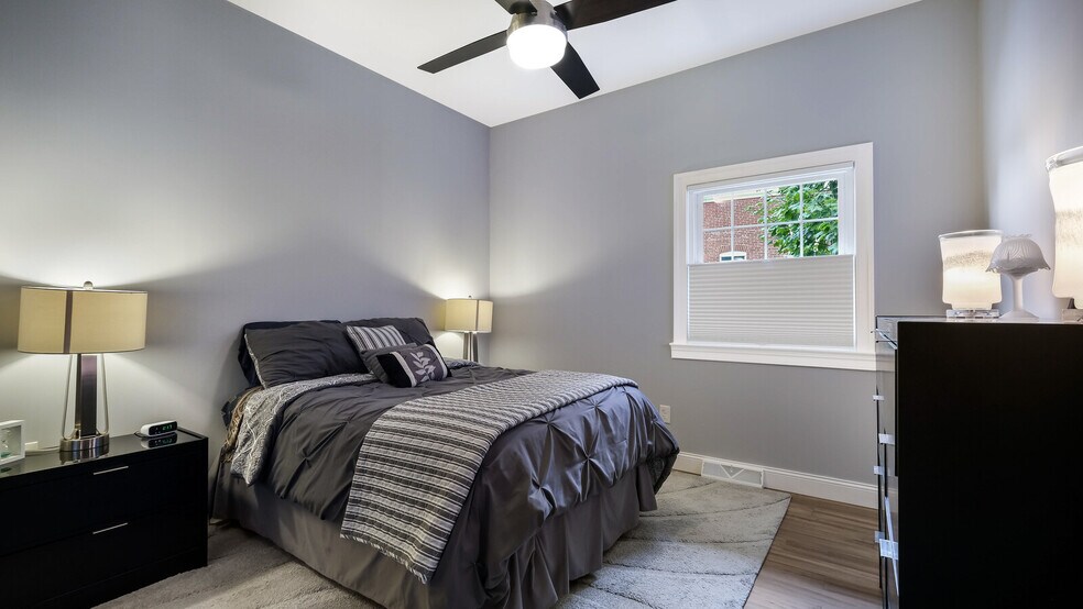 Second Bedroom - 321 E Jefferson St