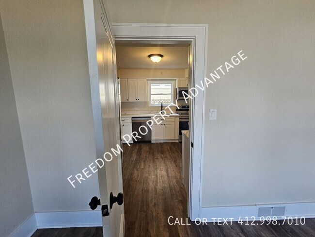 Building Photo - 462 McKinley Ave