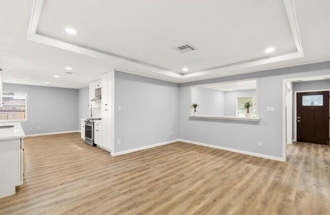 Building Photo - 7515 Jason St