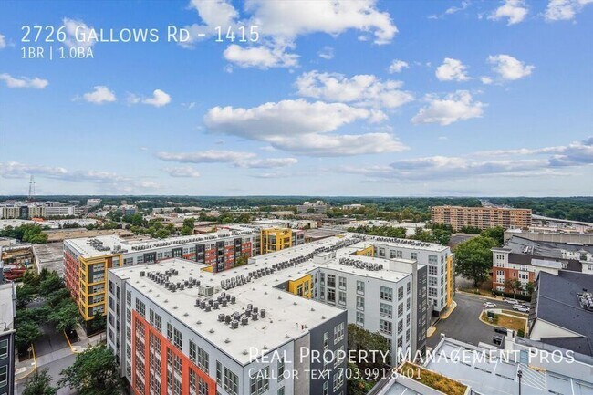 Building Photo - 2726 Gallows Rd