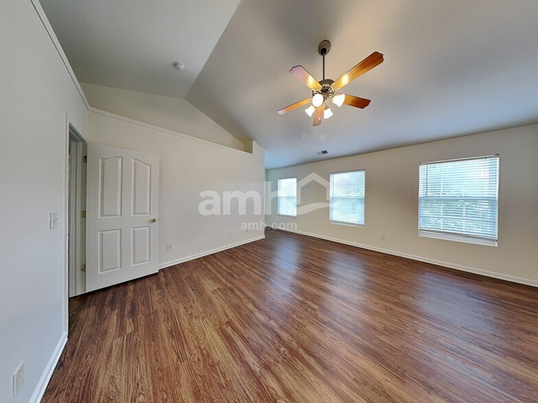 Building Photo - 16112 Stuarts Draft Ct