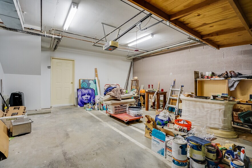 Building Photo - 4520 Fulton Ave