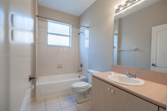 Building Photo - 1770 NE 37th Pl