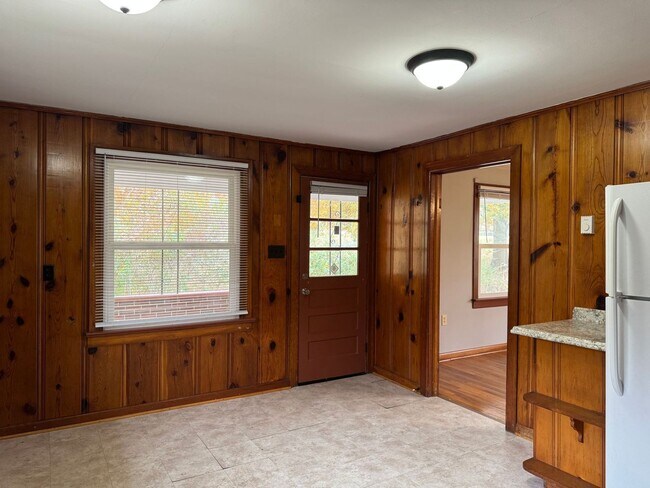 Building Photo - 1511 Madison St