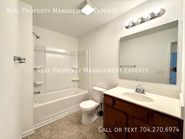 Building Photo - 9851 Hanberry Blvd