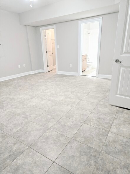Building Photo - 10850 Misty Creek Ct