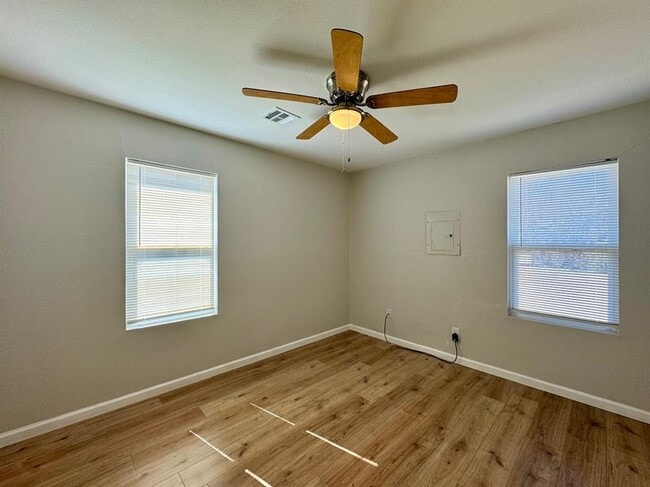 Building Photo - 705 N Key Blvd