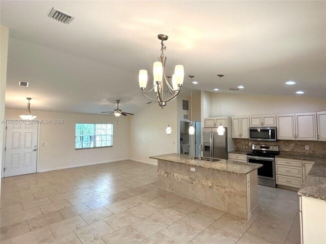 Building Photo - 3152 Point St