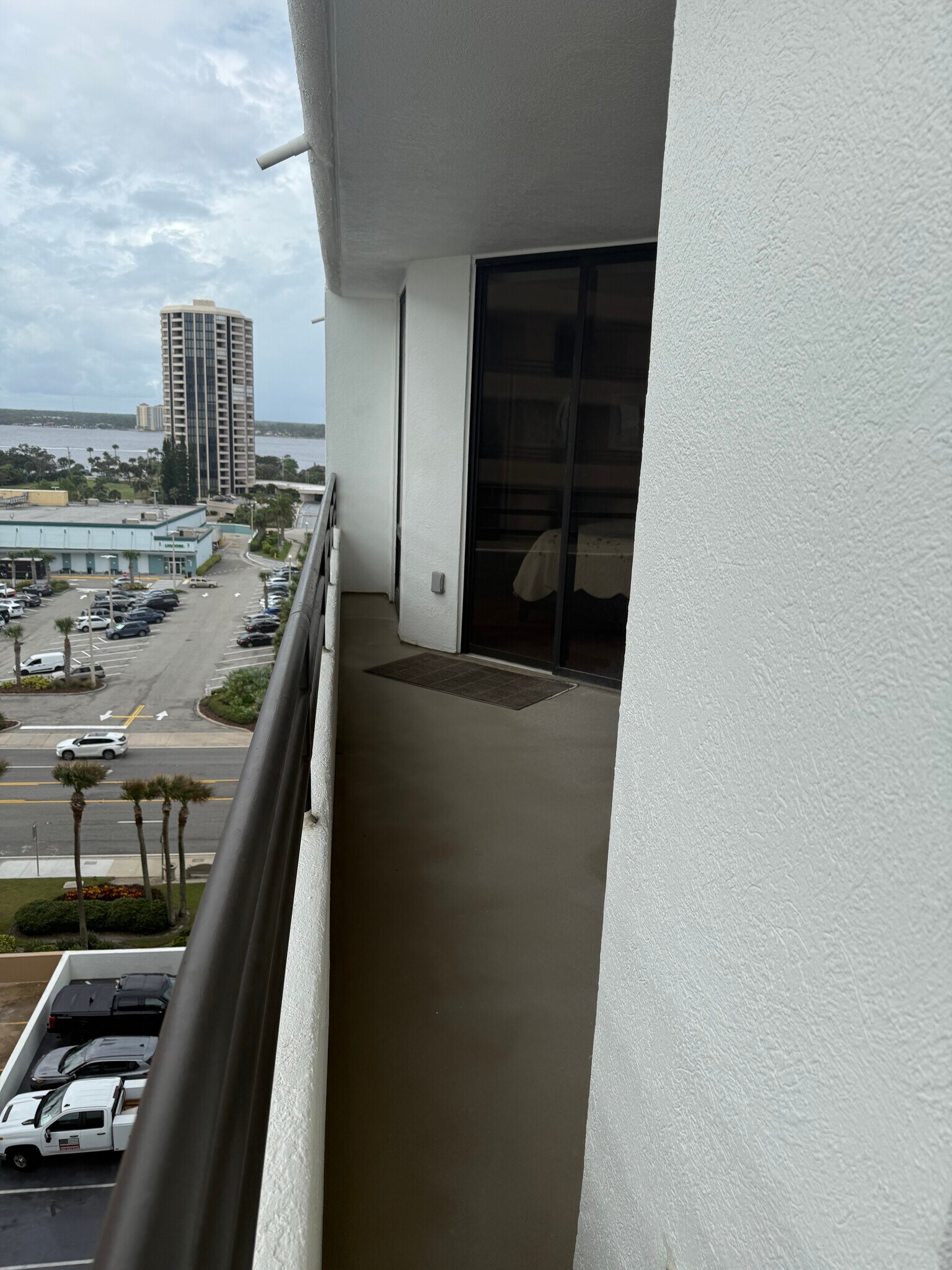 Building Photo - 3013 S Atlantic Ave