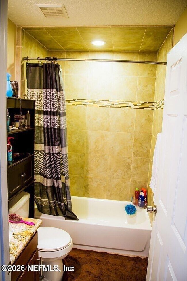 Building Photo - 11542 Wandering Pines Trail W