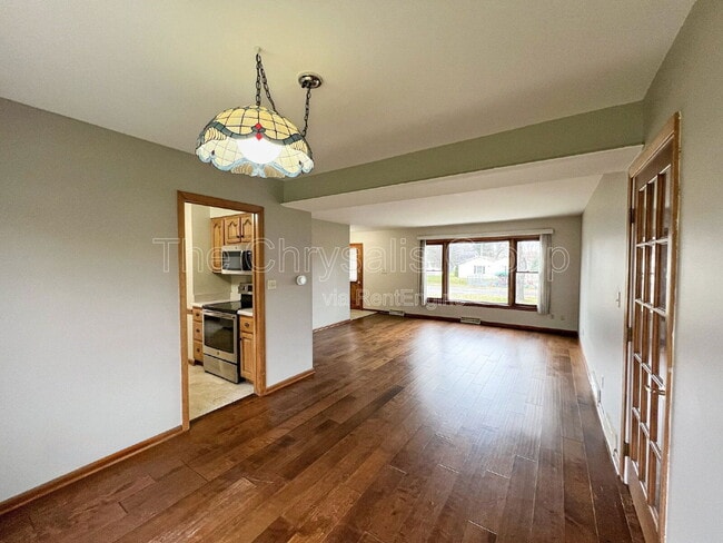 Building Photo - 623 Mason St