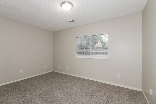 Building Photo - 22527 Guston Hall Ln