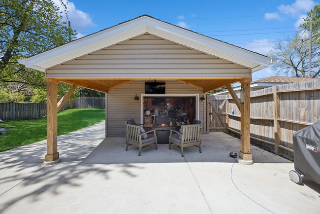 Building Photo - 3609 Bobwhite Ln