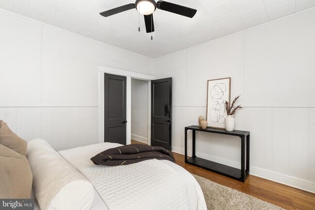 Building Photo - 3822 6th St