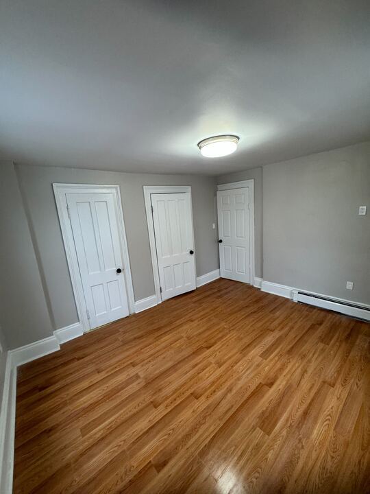 Second Bedroom With 2 Closets - 86 Cottage St