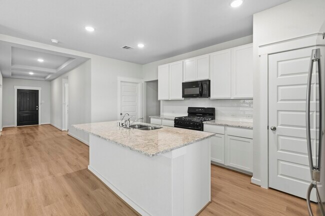 Building Photo - 4696 Peony Grn Dr