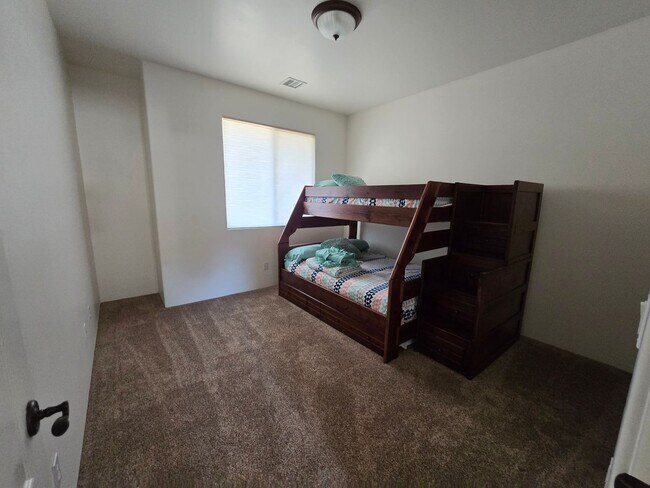Building Photo - Unfurnished, 1-Year Long-Term Rental