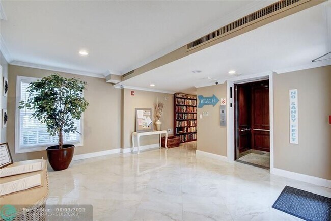 Building Photo - 1461 S Ocean Blvd