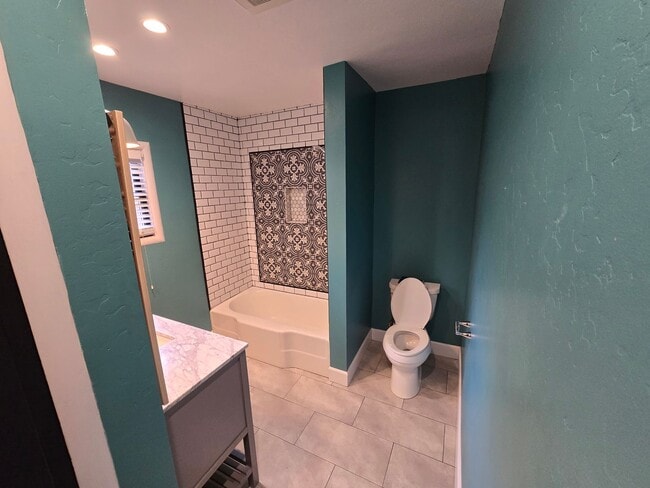 Building Photo - 1320  Polly&#39;s Trust Colonial