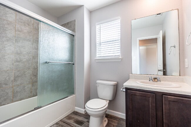 Building Photo - 6414 Dynamic Sound