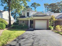 Building Photo - 613 Golden Bear Dr