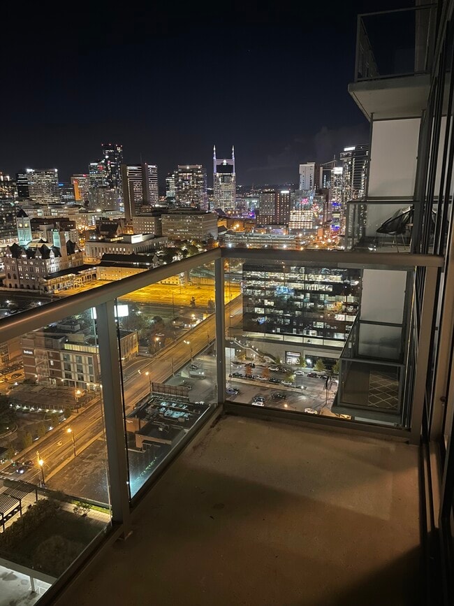 Building Photo - 2212 -TWTW