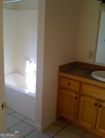 Building Photo - 193 Marlin St