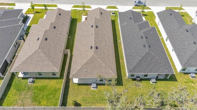 Building Photo - 727 Chestnut Ln