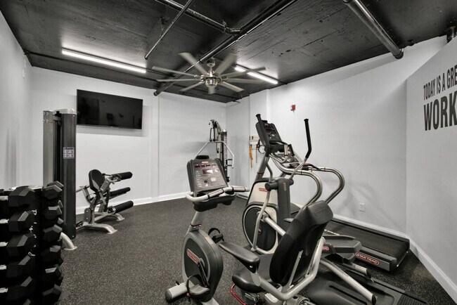 Building Photo - 769 Sundial Ct