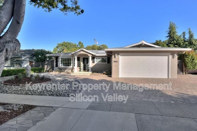 Building Photo - 1534 Constanso Way