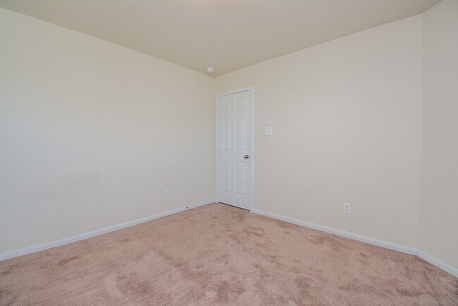 Building Photo - 2380 Elm Crossing Trail
