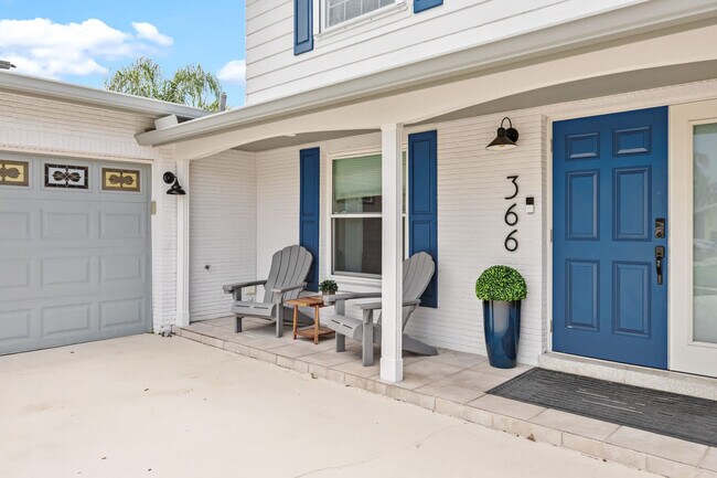 Building Photo - 366 W Osceola Ln