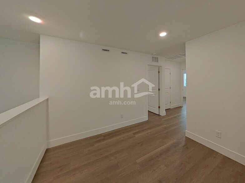 Building Photo - 5812 Fly Fisher St