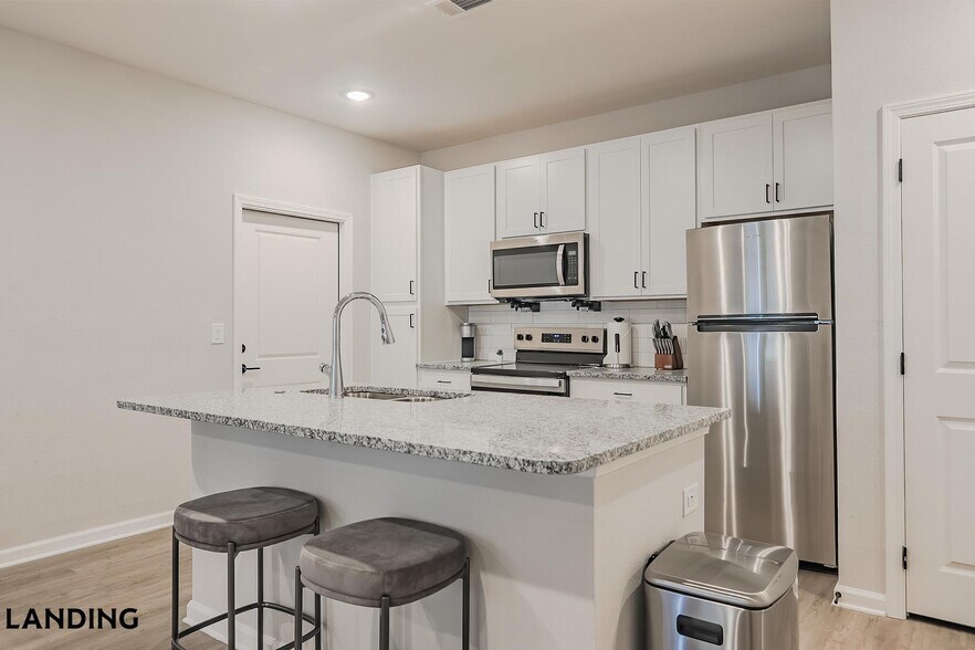 Building Photo - 1650 Harris Hill Rd