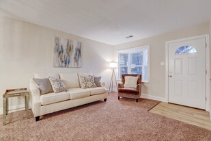 Building Photo - 1060 Worchester St