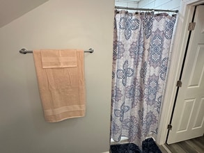 Building Photo - 3320 Ernst St