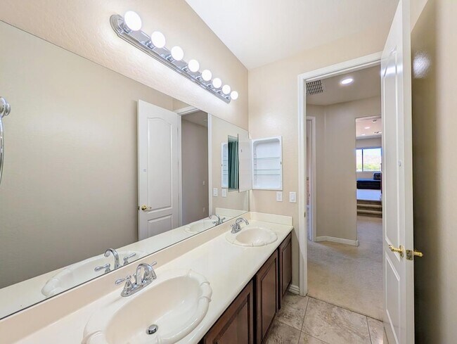 Building Photo - 27321 N Gidiyup Trail