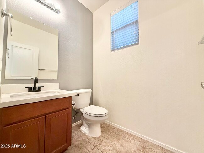 Building Photo - 4138 E Thunderheart Trail