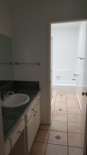 Master Bath (separate tub & shower) - 638 Wilcox Ave