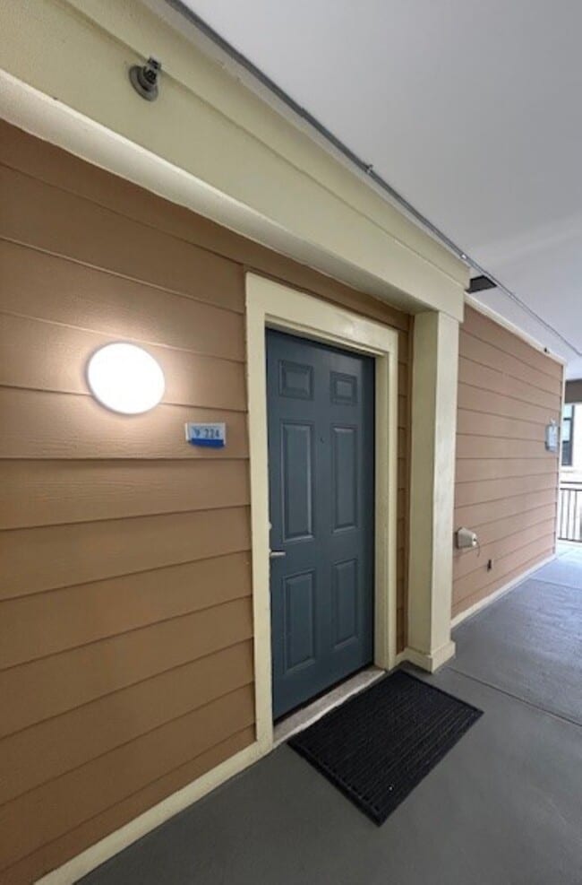 2nd Floor - End Unit - 401 20th St S