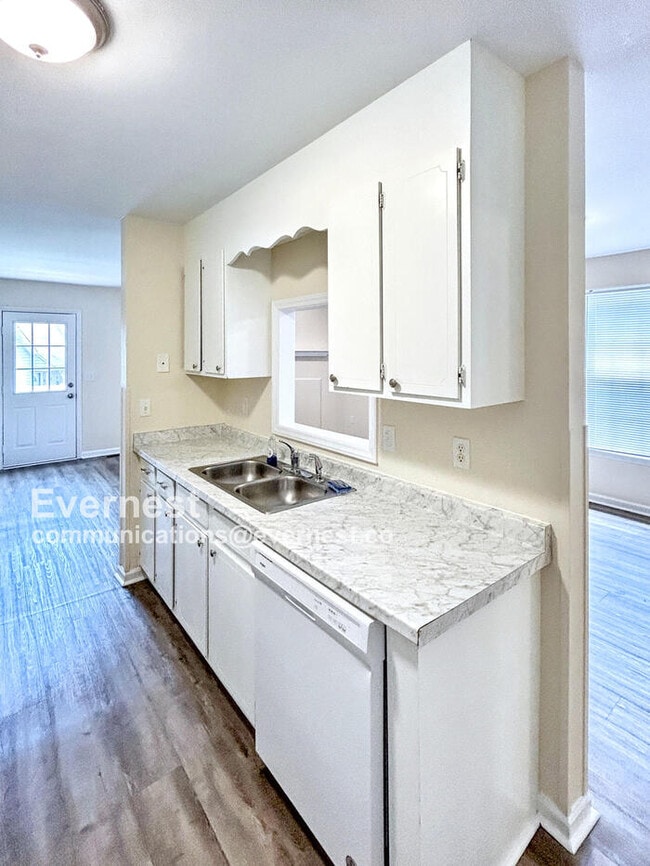 Building Photo - 1641 Cranberry Hill Ln