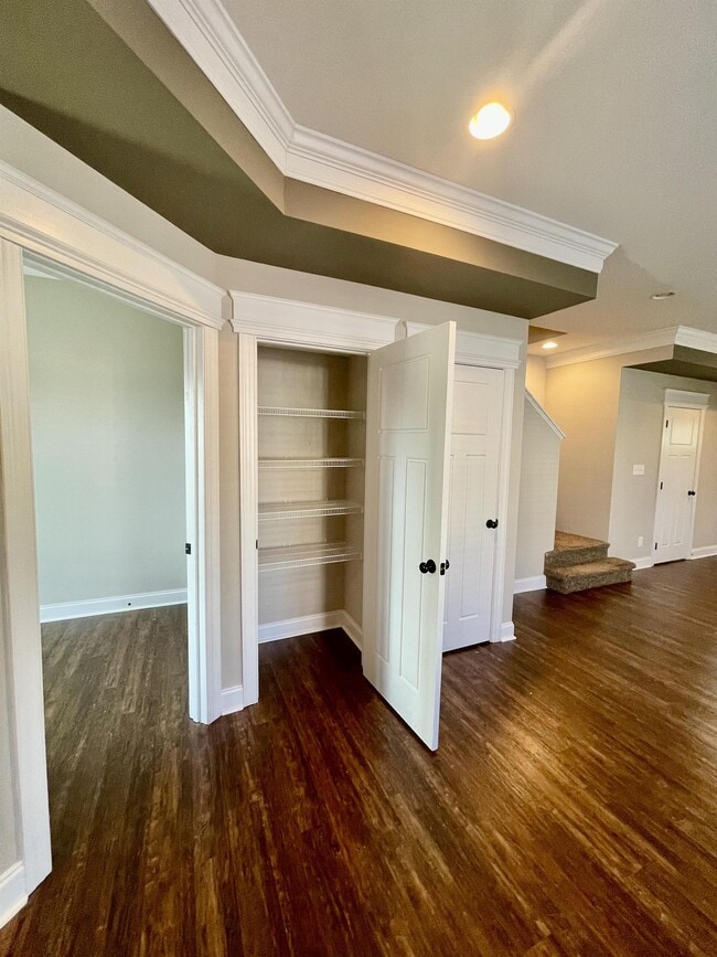 Building Photo - 211 Capstone Dr