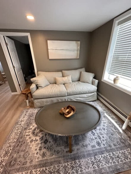 Primary Photo - 301 Portsmouth Ave