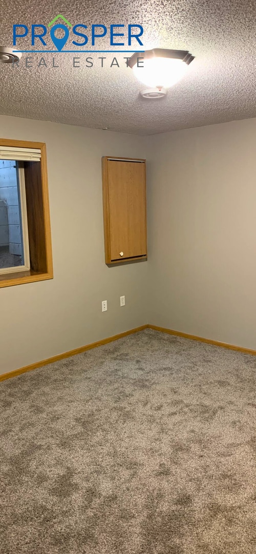 Building Photo - ON6120