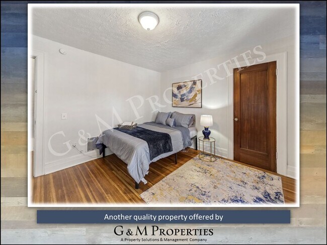 Building Photo - Rare Park Ave Rental – Spacious 3-Bedroom with Original Charm